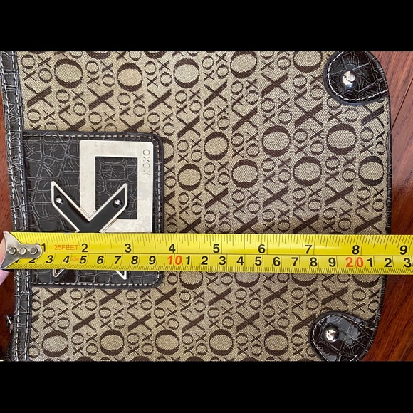 XOXO Brown Crossbody Purse - Picture 3 of 6